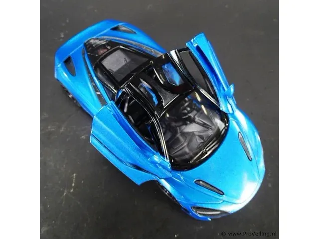 Mclaren 720s blauw-zwart - afbeelding 5 van  5