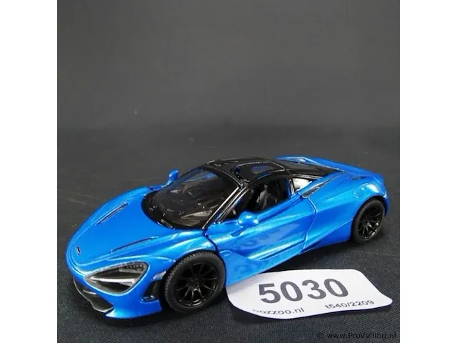 Mclaren 720s blauw-zwart - afbeelding 1 van  5