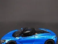 Mclaren 720s blauw-zwart - afbeelding 2 van  5