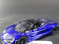 Mclaren 720s blauw-zwart - afbeelding 1 van  3