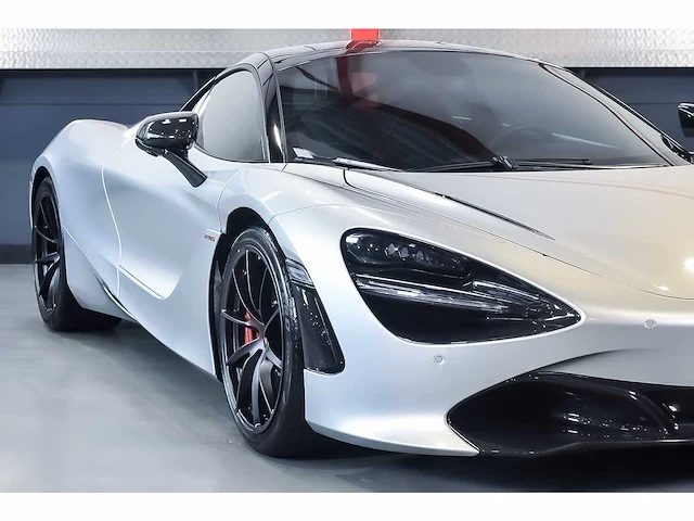 Mclaren 720s coupe 4,0l v8 twin turbo - 2018 - afbeelding 24 van  88