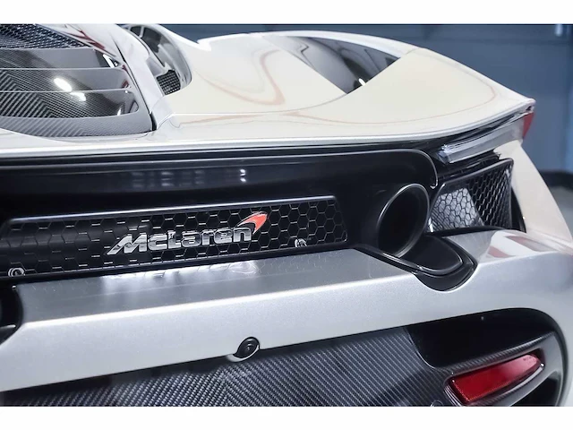 Mclaren 720s coupe 4,0l v8 twin turbo - 2018 - afbeelding 54 van  88
