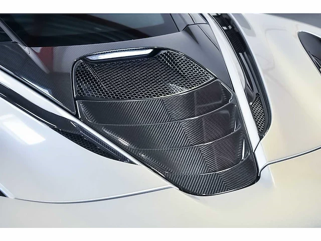 Mclaren 720s coupe 4,0l v8 twin turbo - 2018 - afbeelding 55 van  88