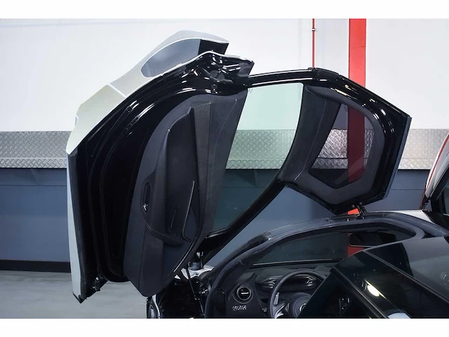 Mclaren 720s coupe 4,0l v8 twin turbo - 2018 - afbeelding 60 van  88