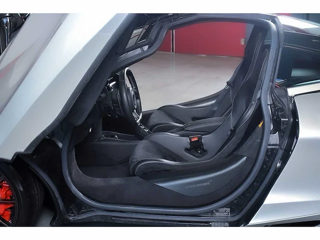Mclaren 720s coupe 4,0l v8 twin turbo - 2018 - afbeelding 64 van  88