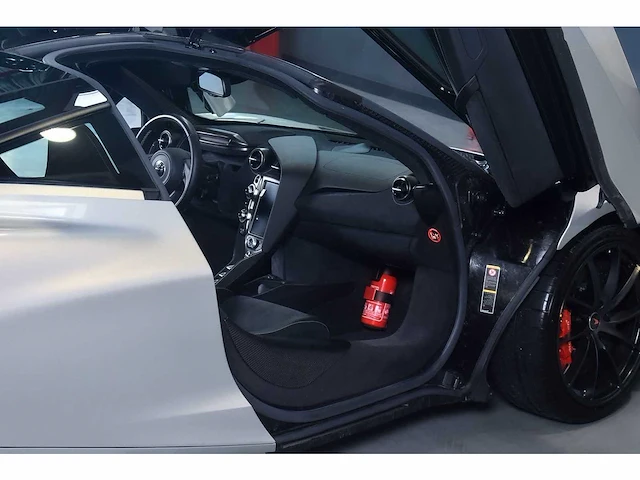Mclaren 720s coupe 4,0l v8 twin turbo - 2018 - afbeelding 75 van  88