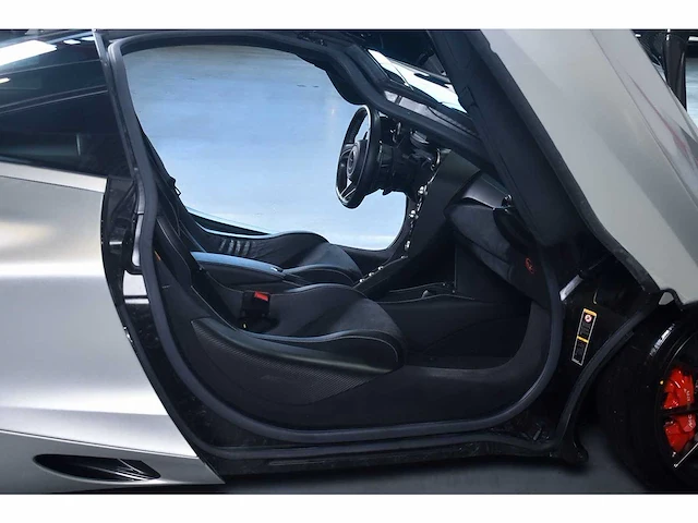 Mclaren 720s coupe 4,0l v8 twin turbo - 2018 - afbeelding 76 van  88