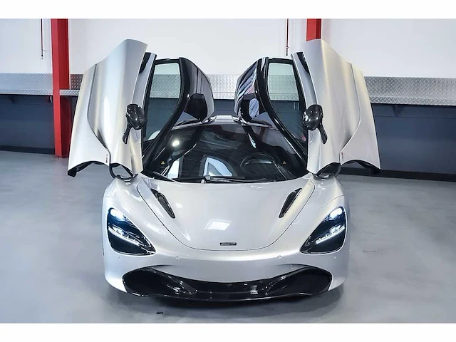 Mclaren 720s coupe 4,0l v8 twin turbo - 2018 - afbeelding 67 van  88