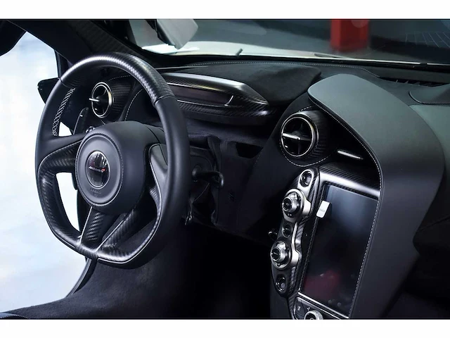 Mclaren 720s coupe 4,0l v8 twin turbo - 2018 - afbeelding 81 van  88