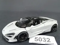 Mclaren 720s grijs-zwart - afbeelding 1 van  5