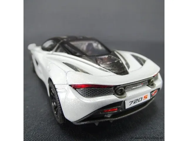 Mclaren 720s grijs-zwart - afbeelding 3 van  5