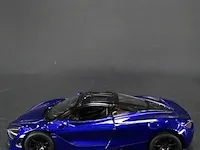 Mclaren 720s paars-zwart - afbeelding 2 van  5