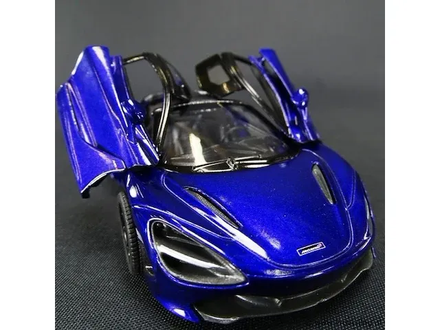 Mclaren 720s paars-zwart - afbeelding 4 van  5