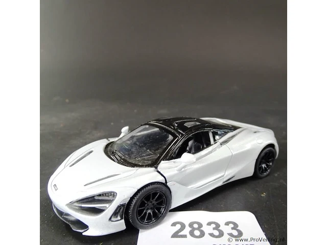 Mclaren 720s wit - afbeelding 1 van  3