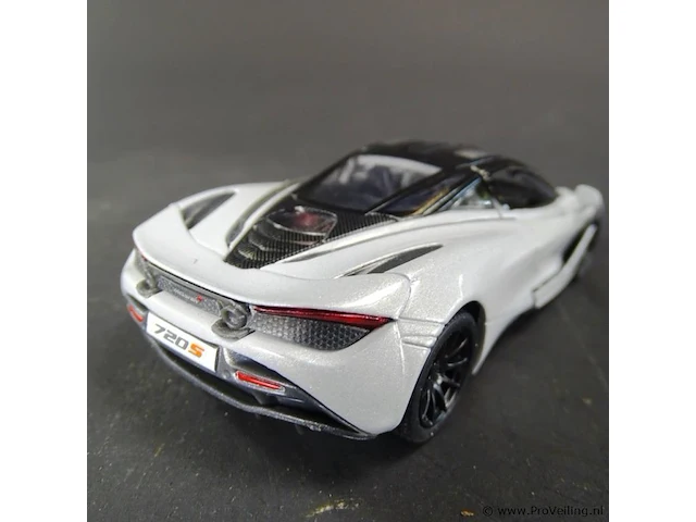 Mclaren 720s wit - afbeelding 2 van  3