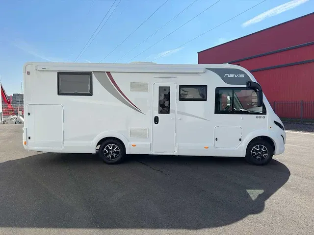 Mclouis - nevis 881 - camper 2022 - afbeelding 17 van  19