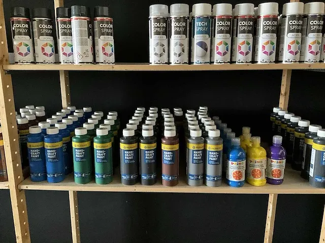 Mcpaint partij verf, verfbenodigdheden en divers - afbeelding 9 van  12
