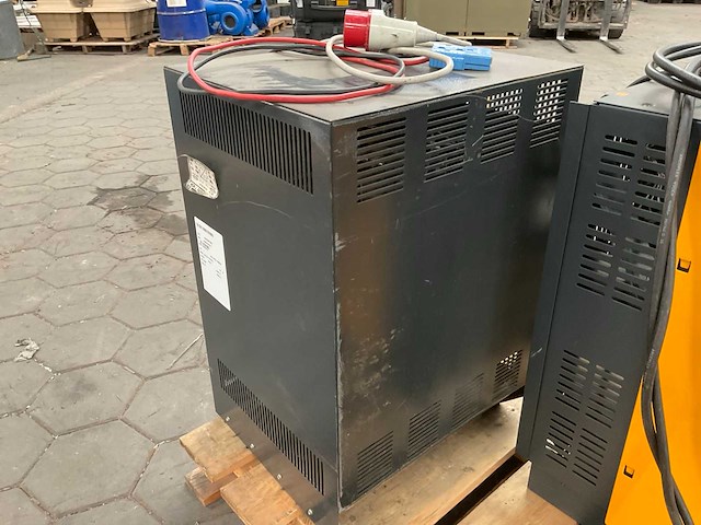 Md 48/60 t acculader - afbeelding 3 van  5