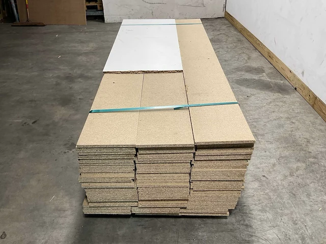 Mdf-plaat - 224x29,5x1,8 cm (48x) - afbeelding 3 van  4
