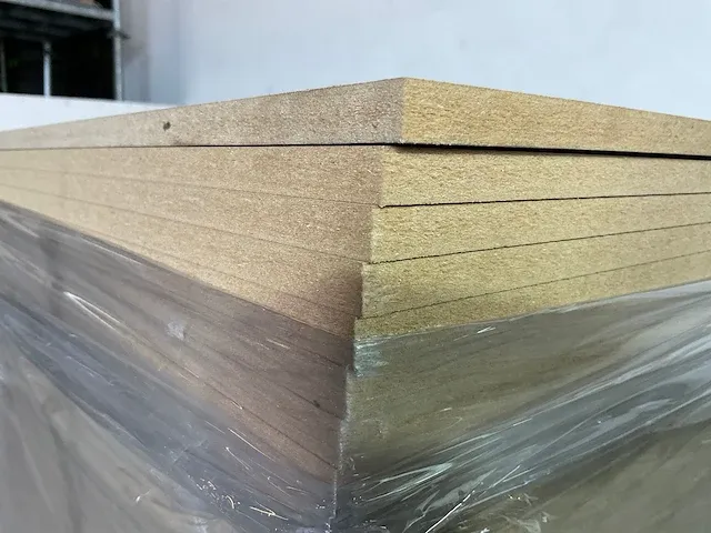 Mdf plaat 244x81.5x1.2 cm (25x) - afbeelding 4 van  6