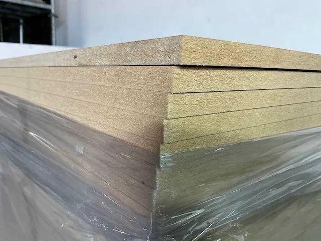 Mdf plaat 244x81.5x1.2 cm (25x) - afbeelding 4 van  6