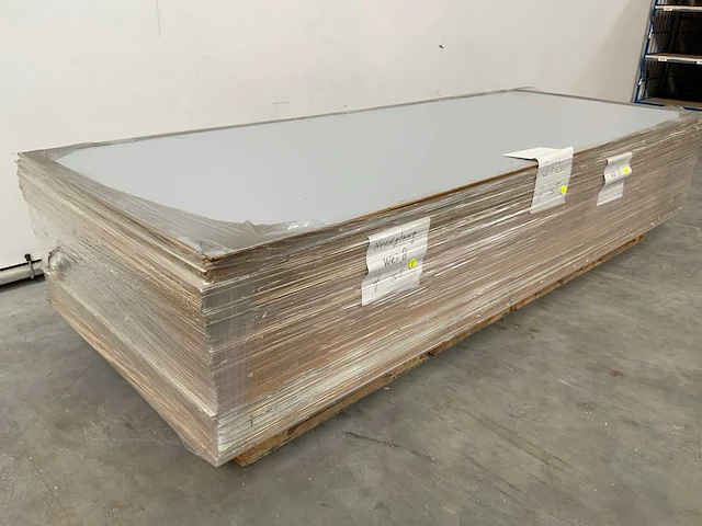 Mdf plaat 2600x1000x4mm (111x) - afbeelding 1 van  6