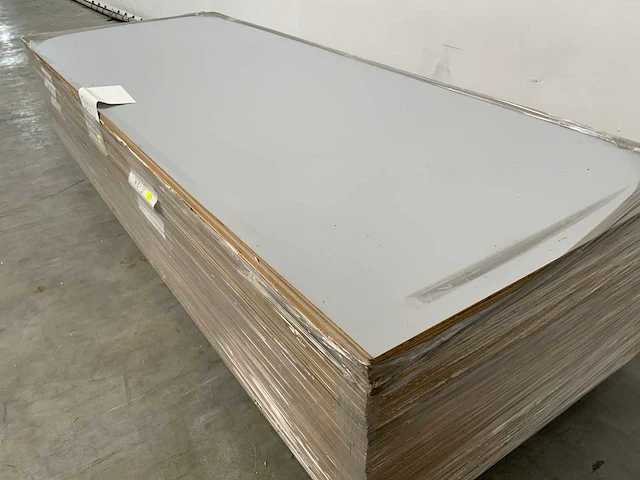Mdf plaat 2600x1000x4mm (111x) - afbeelding 5 van  6