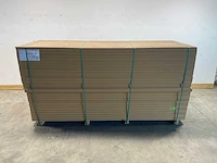 Mdf plaat 2620x1008 mm ongegrond 18 mm (25x) - afbeelding 1 van  6