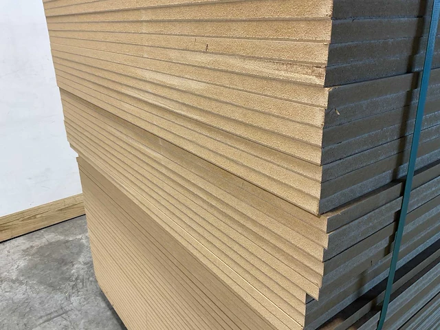 Mdf plaat 2620x1008 mm ongegrond 18 mm (25x) - afbeelding 5 van  6