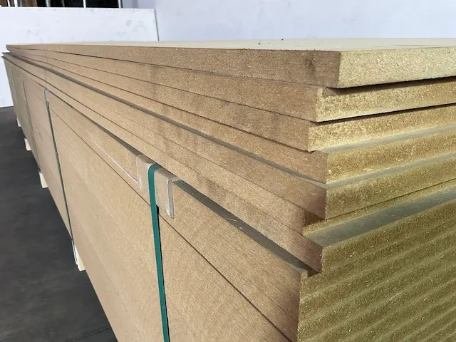 Mdf plaat 440x122x1.8 cm (10x) - afbeelding 3 van  5