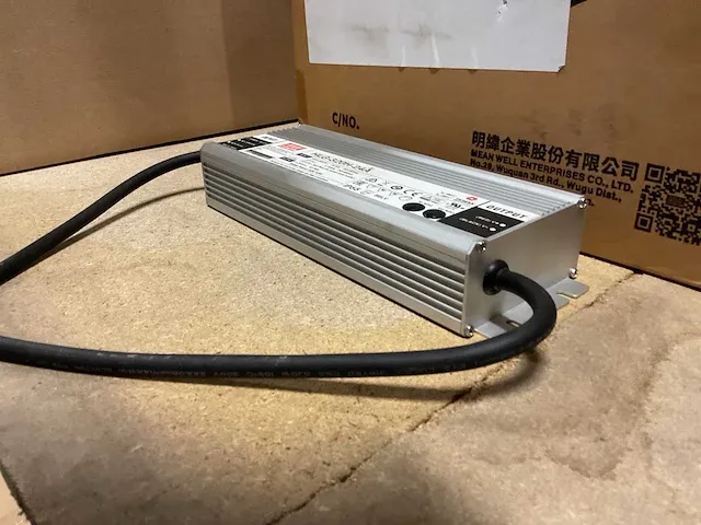 Meanwell hlg-320h-24a elektronische drivers voor leds (8x) - afbeelding 2 van  4