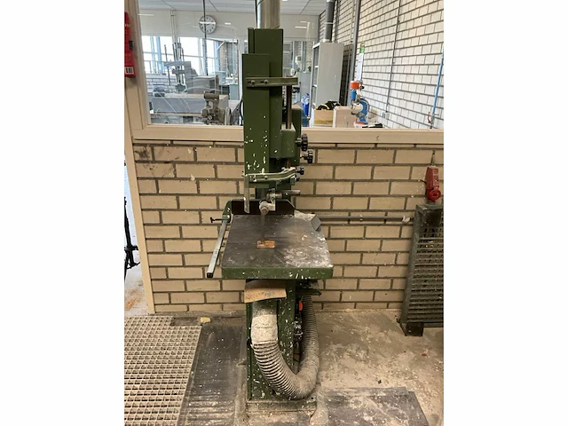 Meber sq400 lintzaagmachine v.v. pneumatische klepafzuiging - afbeelding 2 van  4