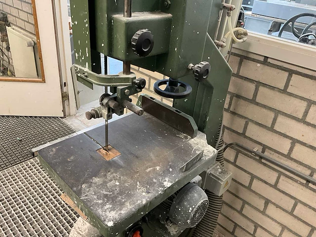 Meber sq400 lintzaagmachine v.v. pneumatische klepafzuiging - afbeelding 3 van  4