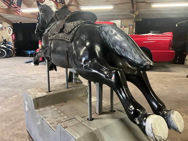 Mechanisch hobbelpaard - afbeelding 13 van  13