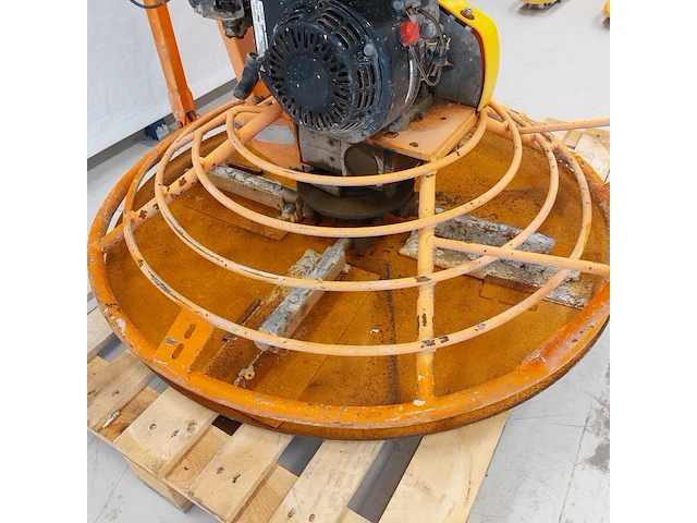 Mechanische troffel 900mm benzine atlas copco, bg 370, bouwjaar 2014 - afbeelding 6 van  10