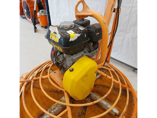 Mechanische troffel 900mm benzine atlas copco, bg 370, bouwjaar 2014 - afbeelding 8 van  10