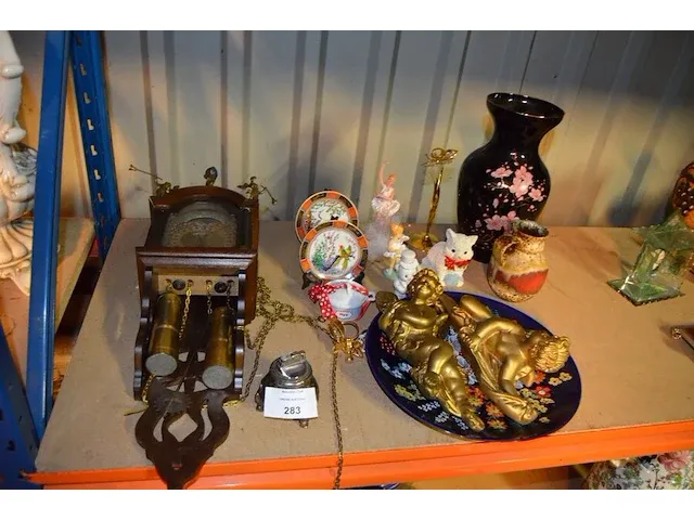 Mechanische wandklok, vaas, 12 sierstukken - afbeelding 1 van  11