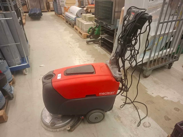 Meclean - 2013 - powerscrub 40e - schrob-zuigmachine - afbeelding 1 van  4