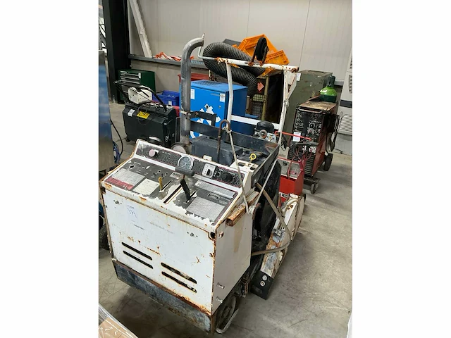 Meco 60d betonzaagmachine - afbeelding 9 van  12
