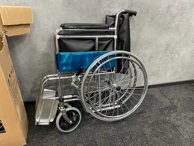Medi rider - inklapbare rolstoel - afbeelding 2 van  9