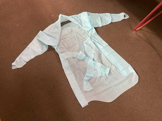 Medichoice isolation gown (150x) - afbeelding 1 van  4