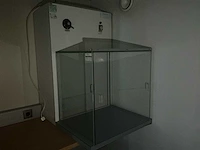 Medicijnen uitgifte machine en overige machines - afbeelding 14 van  35