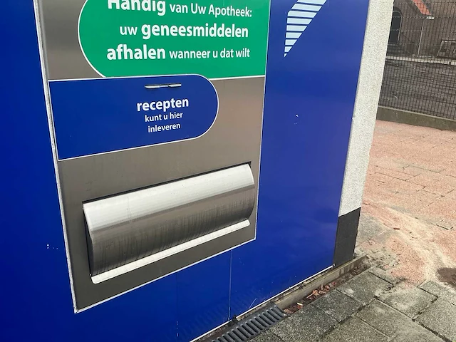 Medicijnen uitgifte machine en overige machines - afbeelding 12 van  35