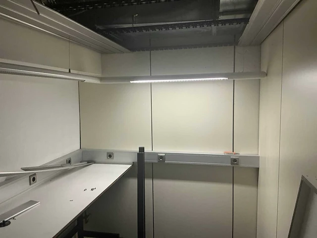 Medicijnen uitgifte machine en overige machines - afbeelding 26 van  35