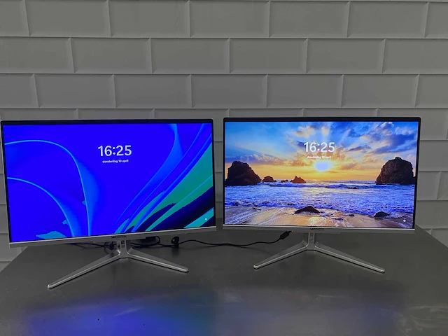 Medion aio e23403 all in one pc (2x) - afbeelding 1 van  5