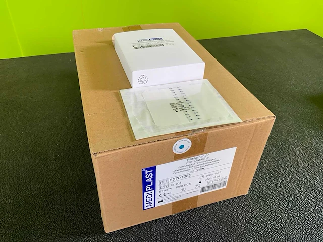 Mediplast filmbandage 10x12 cm film dressing (3600x) - afbeelding 2 van  5