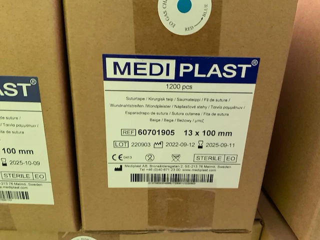 Mediplast suturtape 13x100 mm wound closure tape (128x) - afbeelding 4 van  5