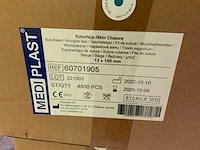 Mediplast suturtape 13x100 mm wound closure tape (128x) - afbeelding 5 van  5