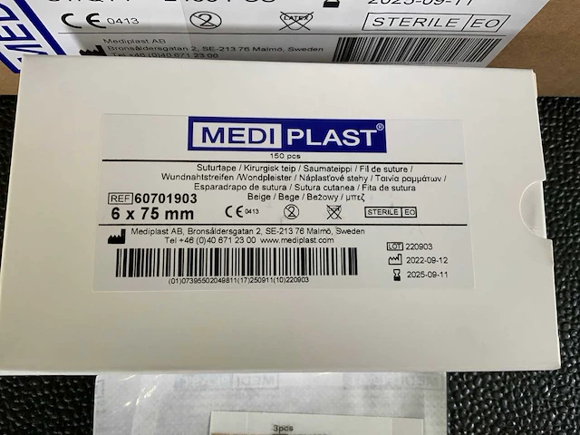 Mediplast suturtape 6x75 mm wound closure tape (28x) - afbeelding 2 van  4