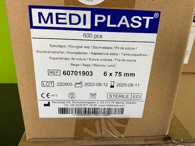 Mediplast suturtape 6x75 mm wound closure tape (28x) - afbeelding 3 van  4